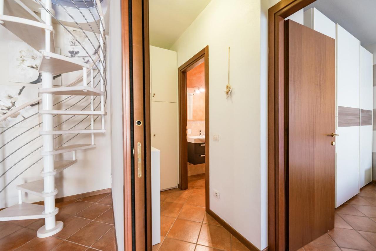 Sirmione Suite Private Terrace Bagian luar foto