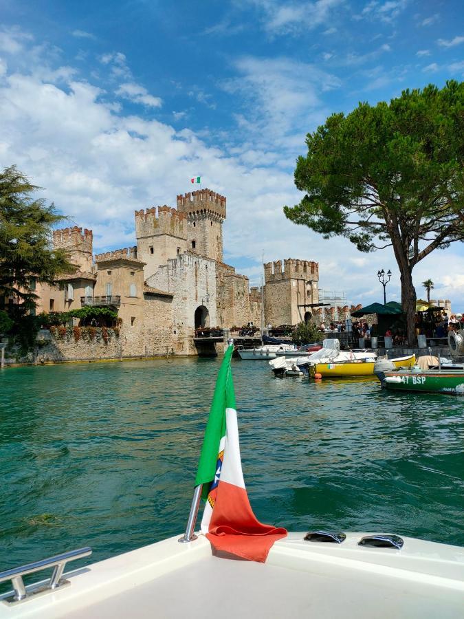Sirmione Suite Private Terrace Bagian luar foto